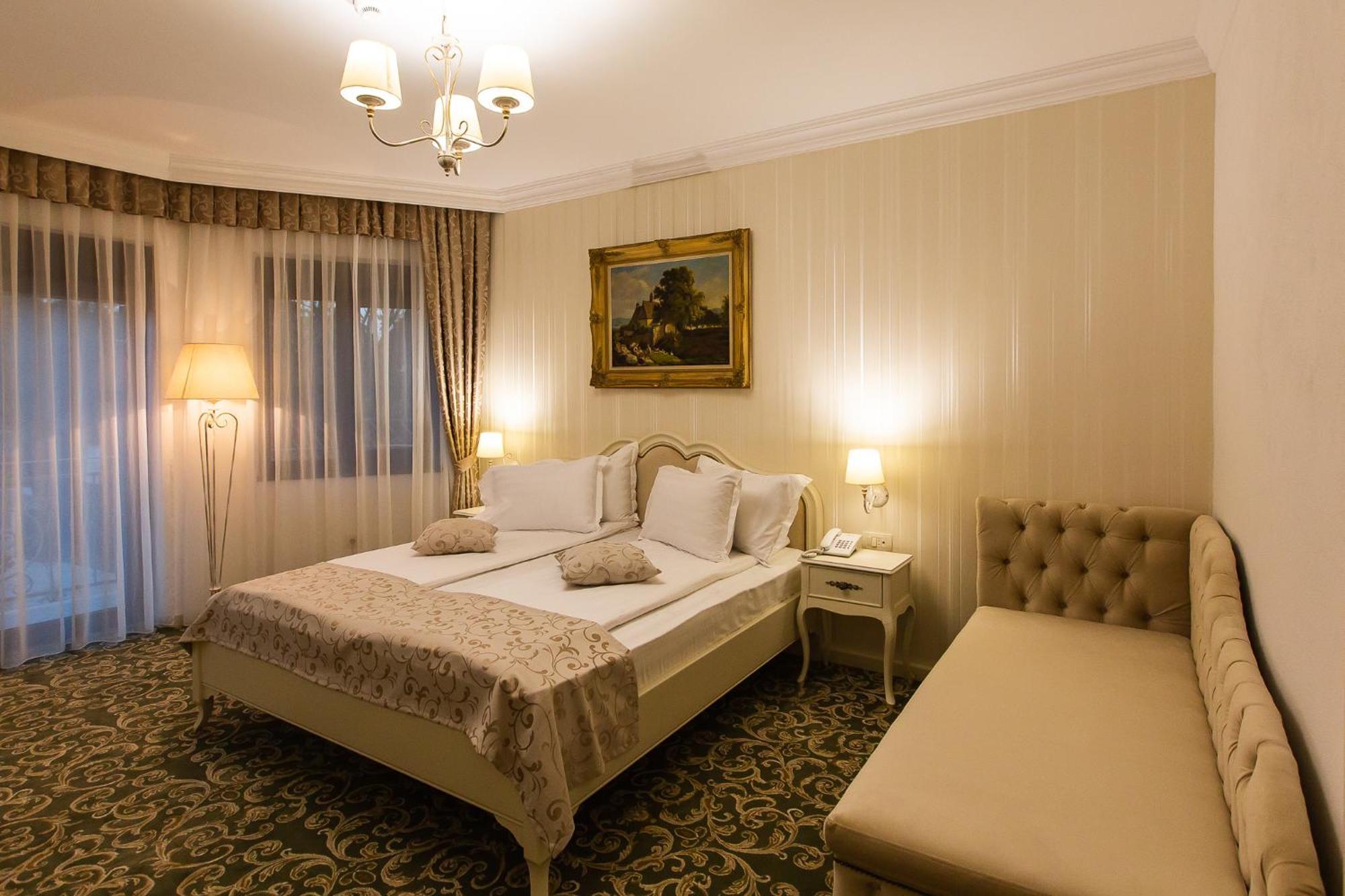 Hotel Ave, Alba! à Alba Iulia Extérieur photo
