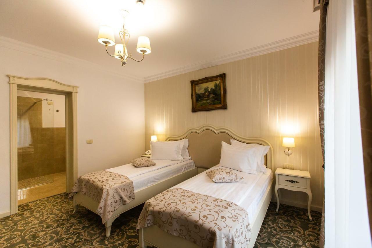 Hotel Ave, Alba! à Alba Iulia Extérieur photo