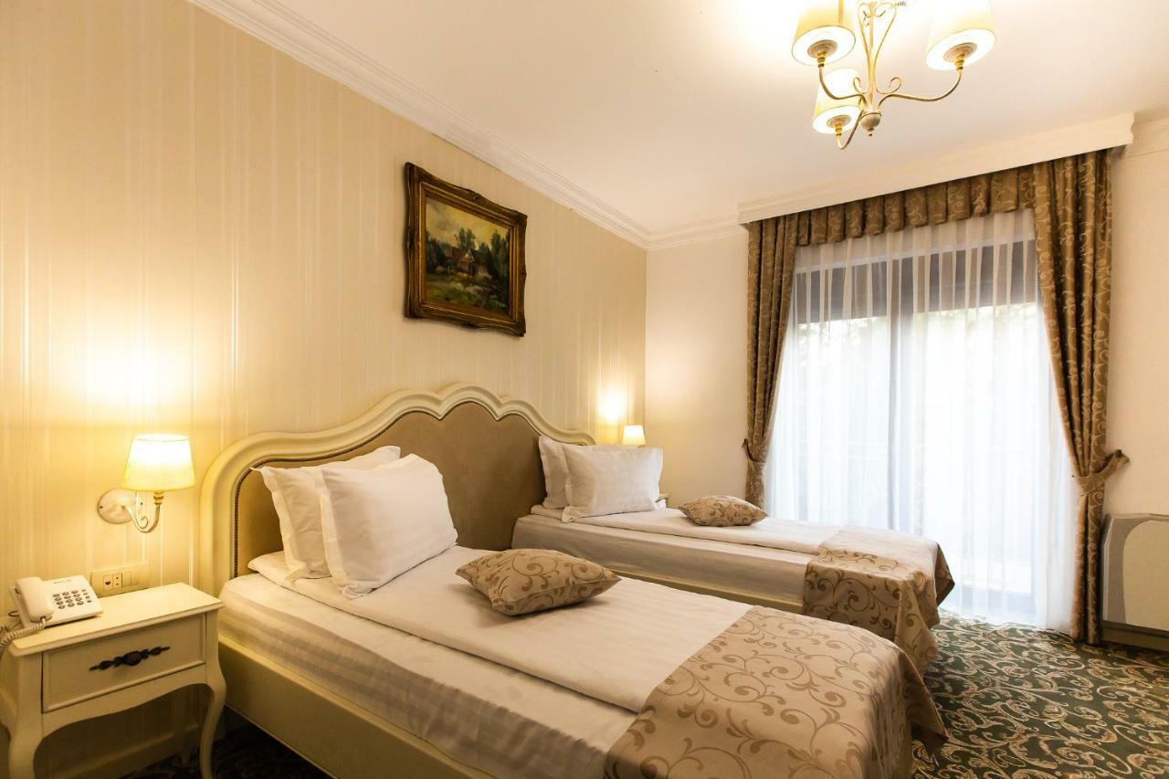 Hotel Ave, Alba! à Alba Iulia Extérieur photo
