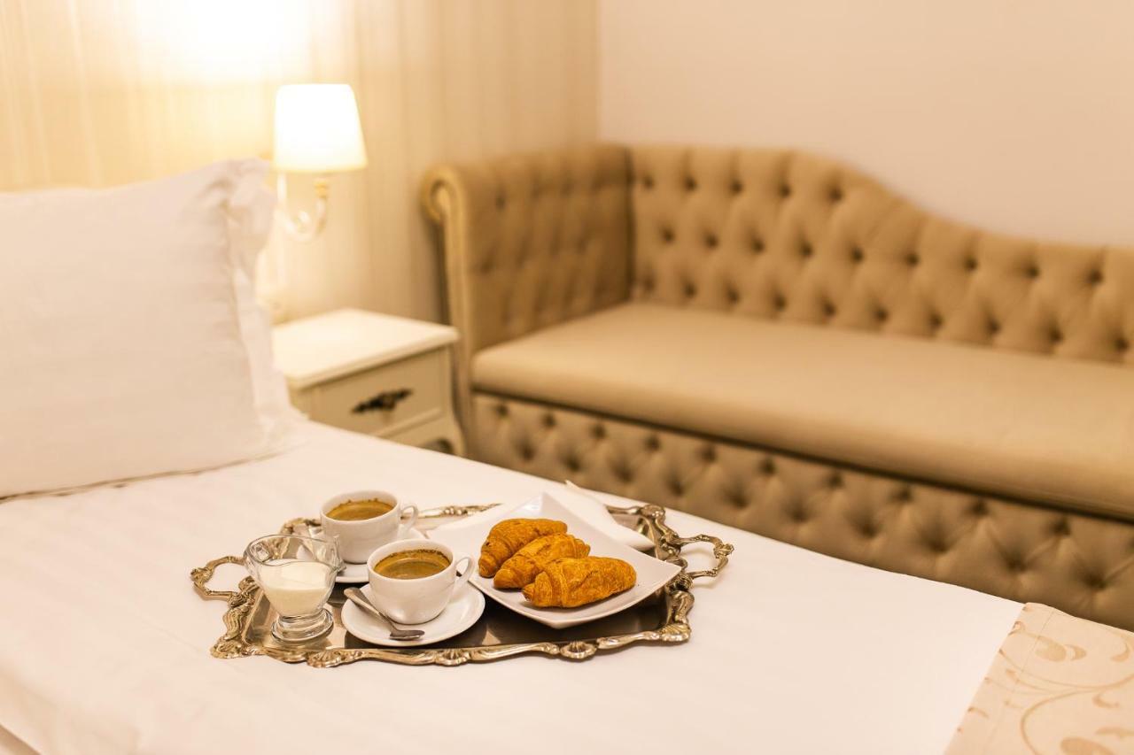 Hotel Ave, Alba! à Alba Iulia Extérieur photo