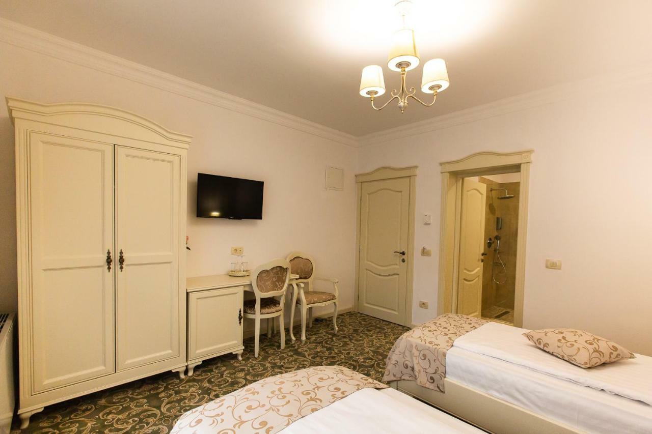Hotel Ave, Alba! à Alba Iulia Extérieur photo